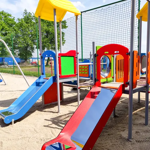 Adaptacja pomieszczeń mieszkalnych i gospodarczych w Żołędnicy na Przedszkole wraz z wyposażeniem i placem zabaw | fot. 5