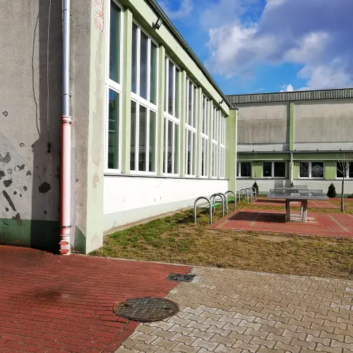 Termomodernizacja budynku SP4 w Rawiczu | fot. 1