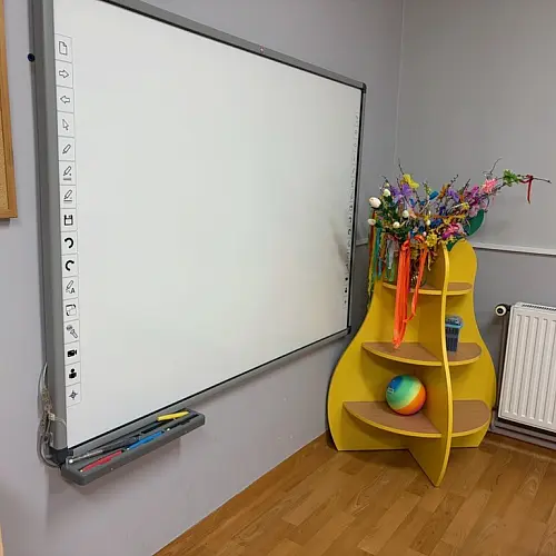 Montaż nowego wyposażenia w Przedszkolu w Dębnie Polskim | fot. 1