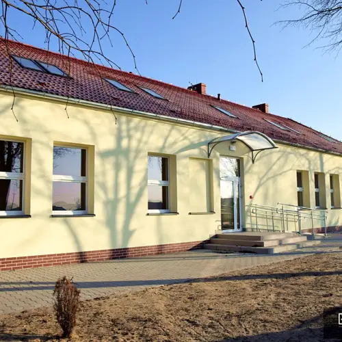 Przebudowa Przedszkola w Zielonej Wsi Oddział w Ugodzie wraz z placem zabaw (2016-2018)