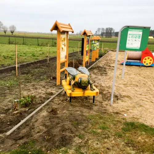 Podróże do krainy przyrody – utworzenie przyrodniczej ścieżki dydaktycznej w Zespole Szkolno-Przedszkolnym w Zielonej Wsi (Gmina Rawicz)” - Przedszkole w Ugodzie.