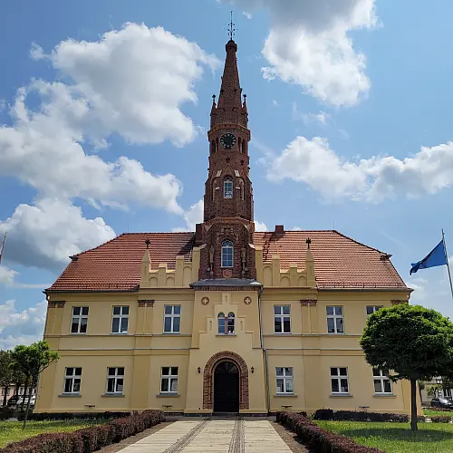 Rewitalizacja zabytkowego ratusza w Rawiczu-Sarnowie